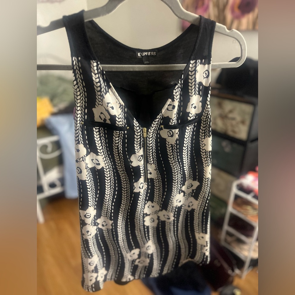 Express Black and White Floral Women's Top Size Small